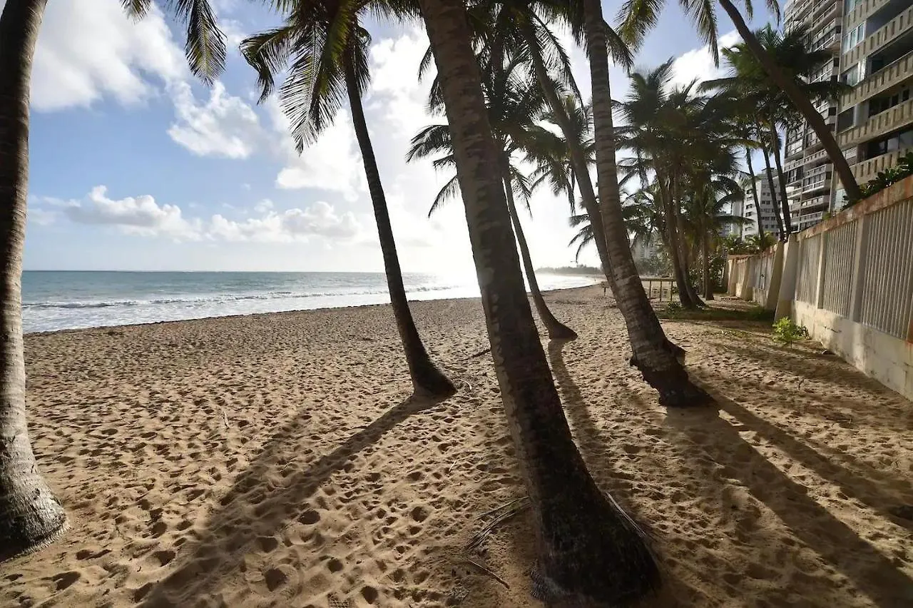 Apartamento Kasa Galicia Beachfront Studio Pool Beach Access San Juan